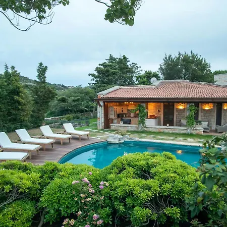 Ultra Luxury Hill Mansion, Yalikavak Willa